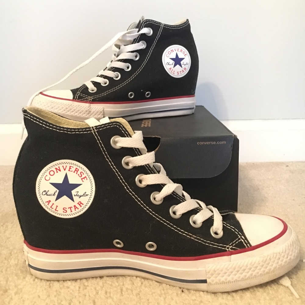 Converse wedges Size 7. Excellent condition!